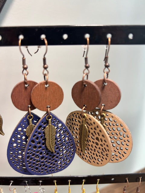 Loving Feather - Leather Earrings